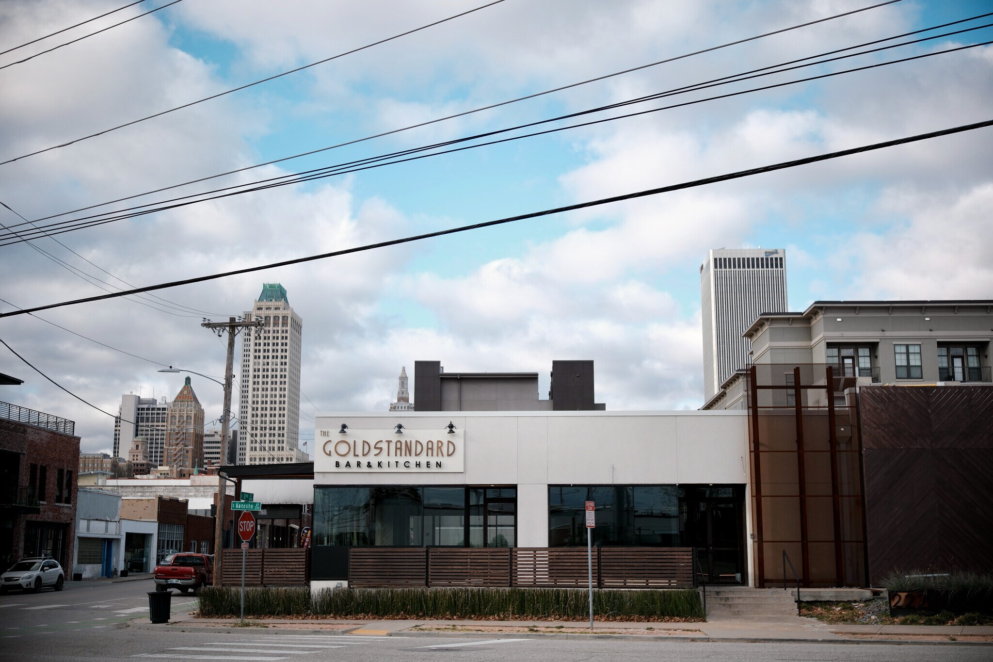 222 S Kenosha Ave, Tulsa, OK à louer Photo principale– Image 1 sur 27