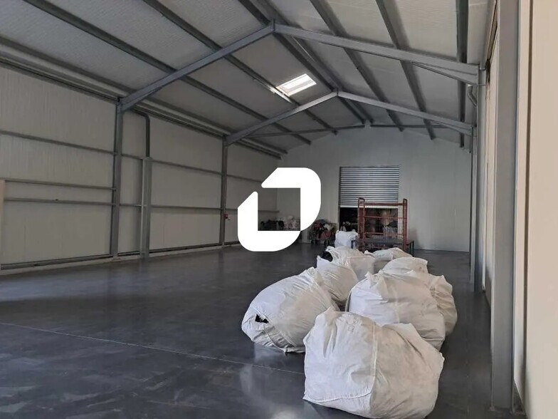 Industriel/Logistique dans Saint-André-de-Cubzac à louer - Photo de l’immeuble – Image 2 sur 7