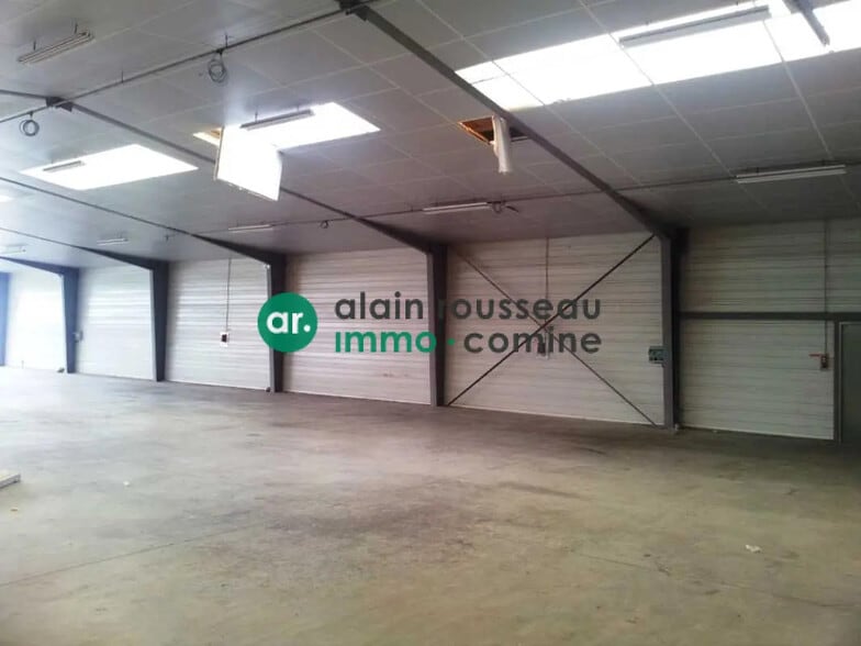 Industriel/Logistique dans Cholet à vendre - Photo de l’immeuble – Image 3 sur 7