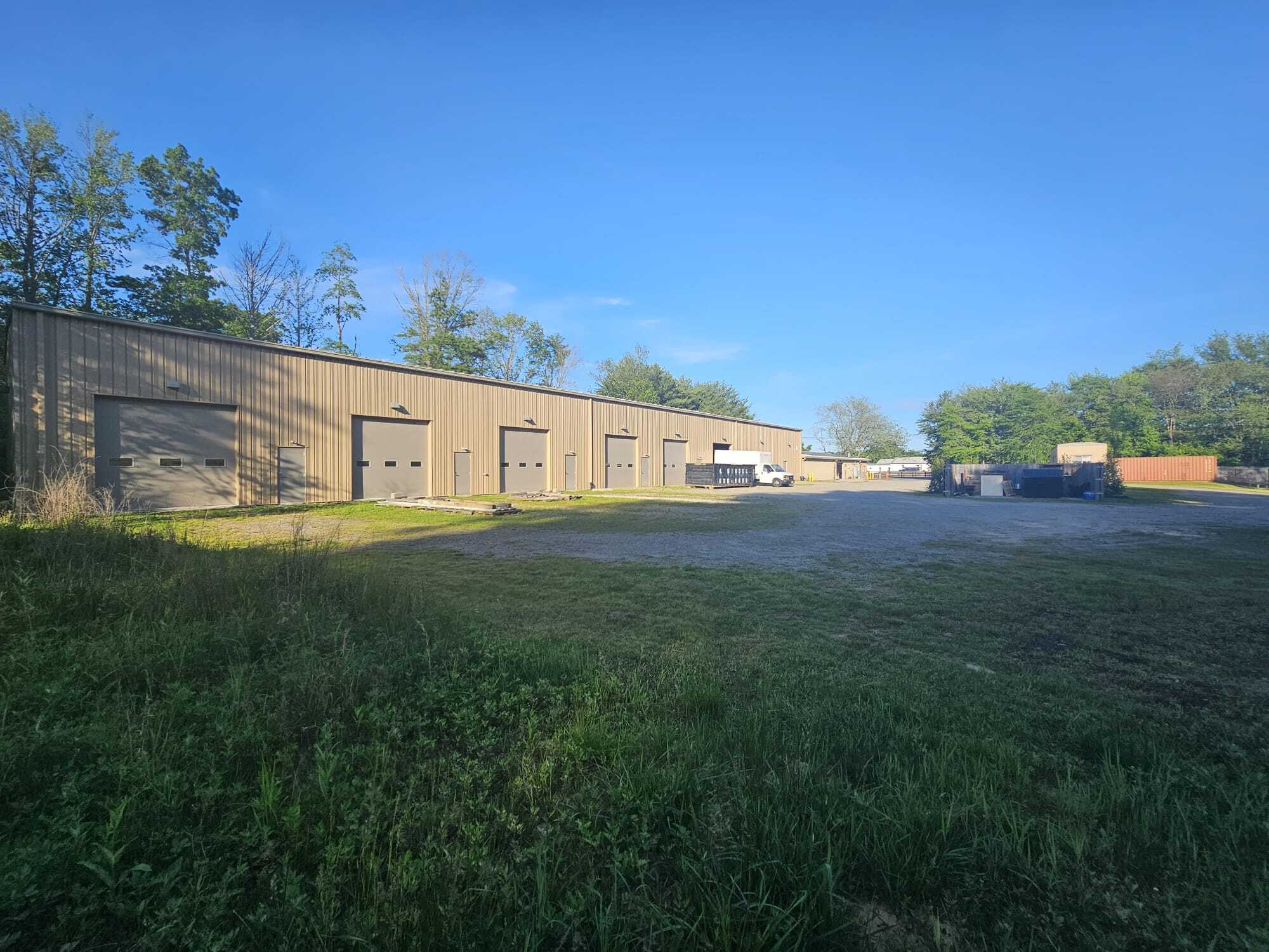 938 Lakewood Farmingdale Rd, Howell, NJ à louer Photo de l’immeuble– Image 1 sur 4