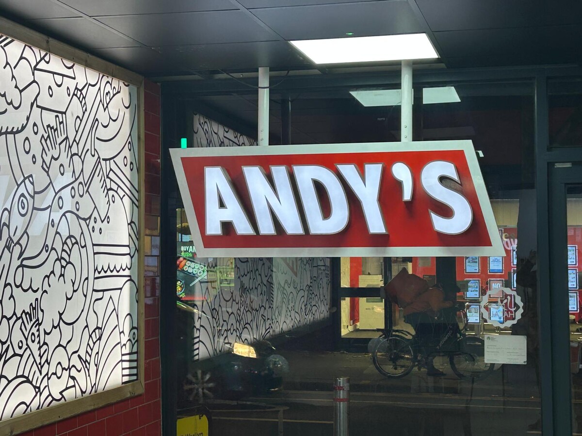 242-244 Hoe St, Londres, LND E17 3AX - Lot 242 - - Photo intérieure - Image 1 of 3