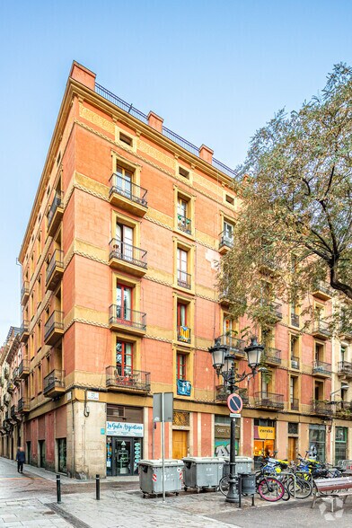 Local commercial dans Barcelone, Barcelona à louer - Photo de l’immeuble – Image 2 sur 2