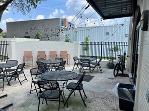 5207 Essen Ln, Baton Rouge, LA à louer Photo intérieure– Image 1 sur 16
