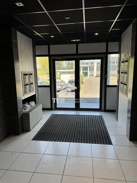 Bureau dans Nantes à louer - Hall d’entrée – Image 3 sur 3