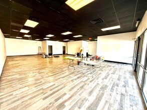 1704 Southside Blvd, Jacksonville, FL à louer Photo intérieure– Image 2 sur 2