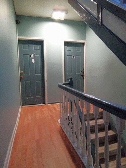 117 Grant Ave, Jersey City, NJ à vendre - Photo de l’immeuble – Image 2 sur 23
