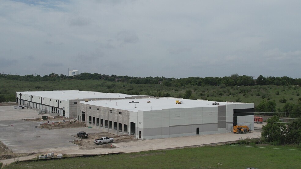 1340 FM 2001, Buda, TX à louer - Vidéo sur l’annonce professionnelle – Image 2 sur 13