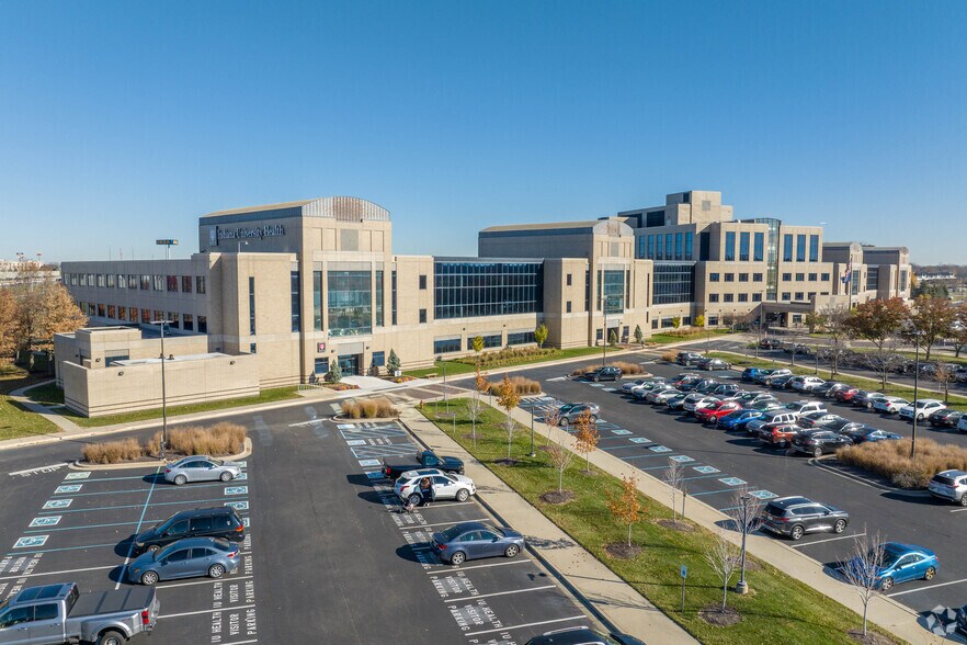 11100 USA Pky, Fishers, IN à louer - Photo de l’immeuble – Image 2 sur 25