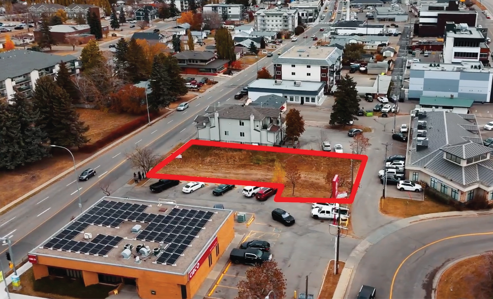 104 Mcleod Av, Spruce Grove, AB à vendre - Aérien – Image 2 sur 6