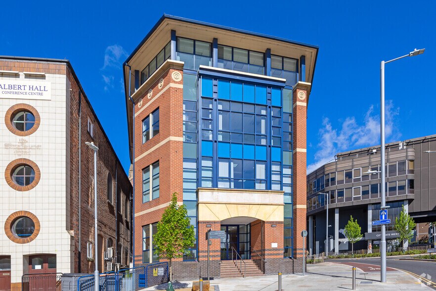 13-19 Derby Rd, Nottingham à louer - Photo de l’immeuble – Image 2 sur 3