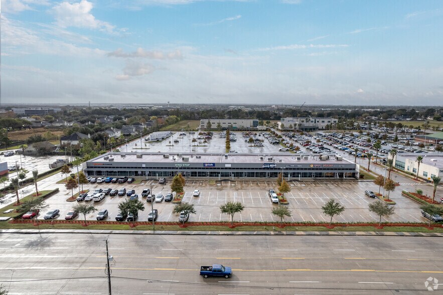 7740 Spencer Hwy, Pasadena, TX à louer - Aérien – Image 3 sur 4
