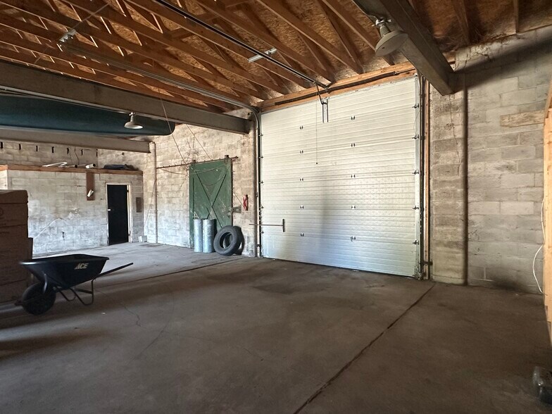 226 Thomas st, Fostoria, OH à vendre - Photo intérieure – Image 2 sur 4