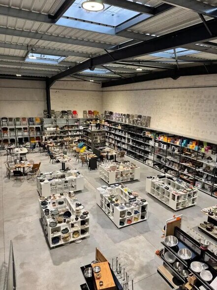 Bureau dans LA CHAPELLE-D'ARMENTIERES à louer - Photo intérieure – Image 2 sur 5