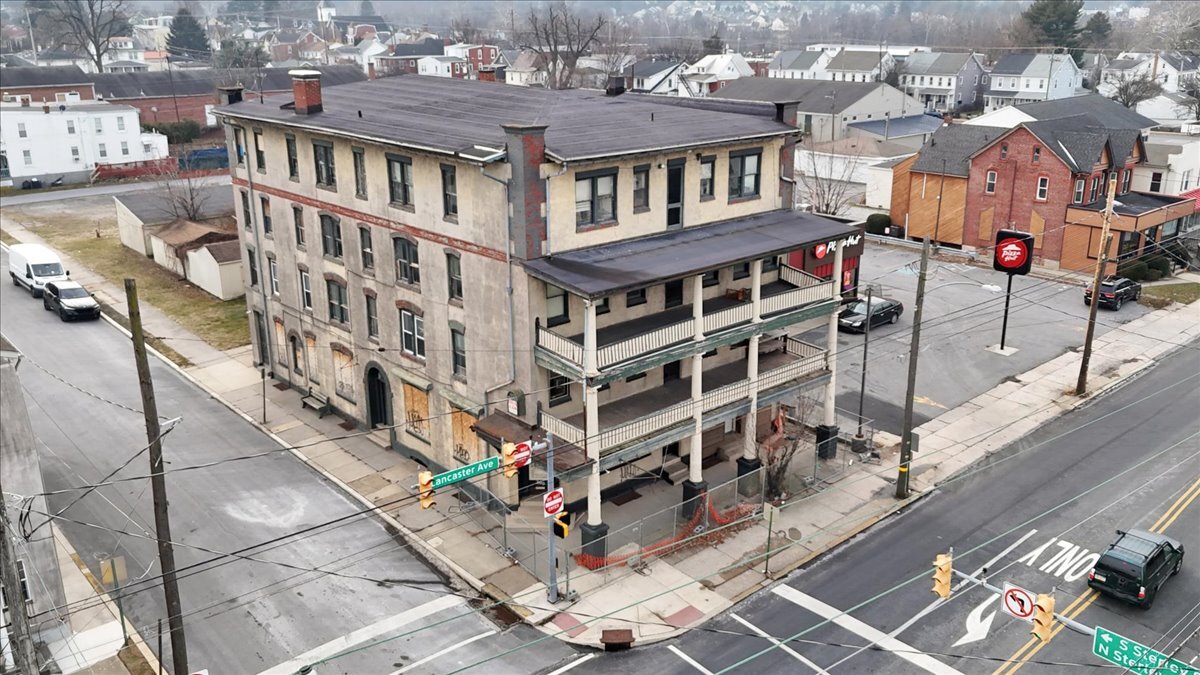 200 W Lancaster Ave, Shillington, PA à vendre Photo principale– Image 1 sur 30