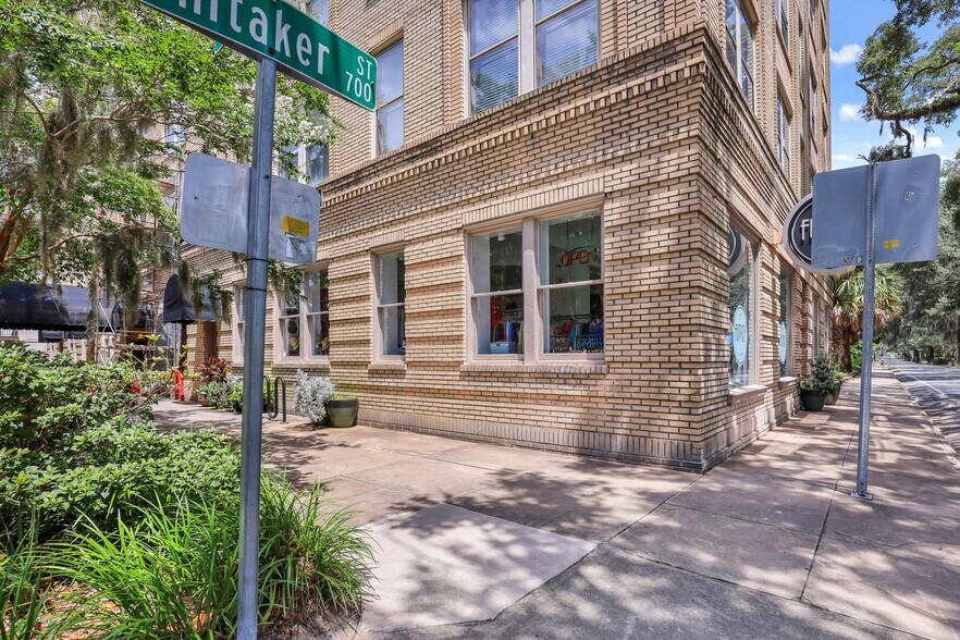 106 W Gwinnett St, Savannah, GA à vendre - Photo de l’immeuble – Image 2 sur 9