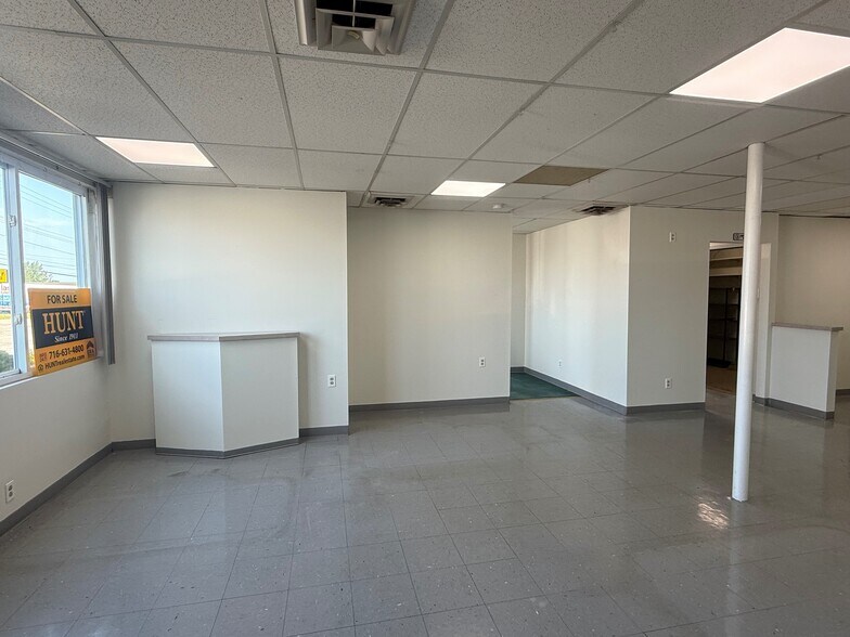 2827 Transit Rd, Elma, NY à louer - Photo intérieure – Image 3 sur 15
