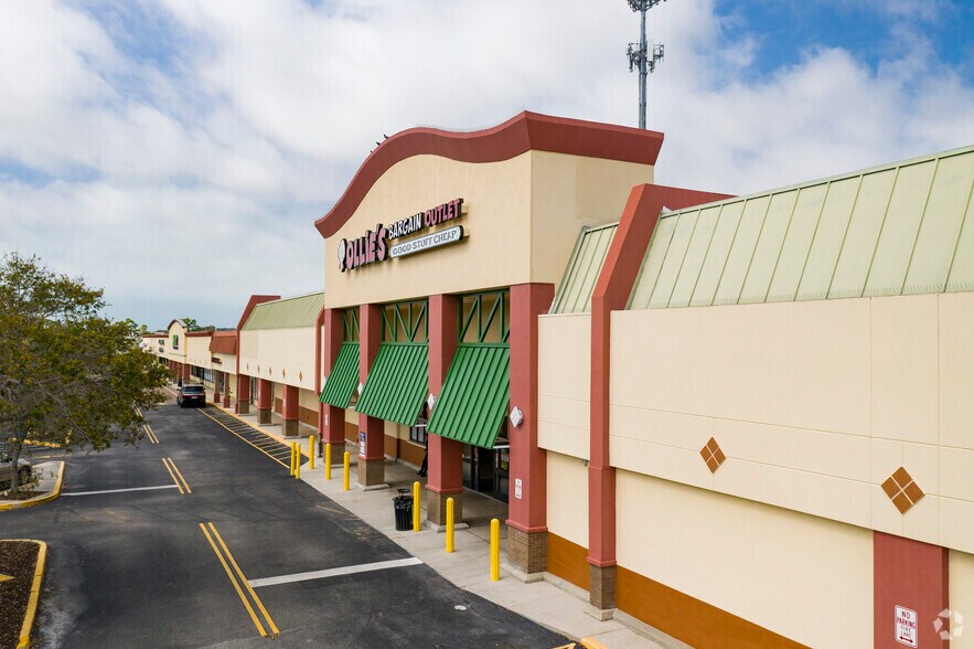 6095-6125 9th Ave N, Saint Petersburg, FL à louer - Photo de l’immeuble – Image 1 sur 4