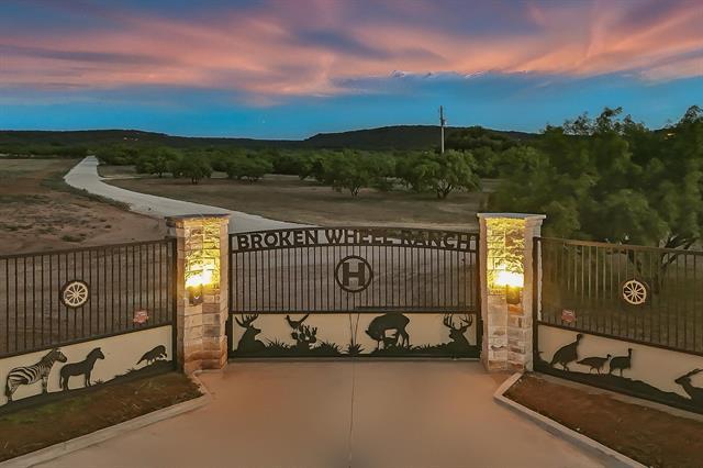 635 County Road 184, Winters, TX à vendre - Photo principale – Image 1 sur 24