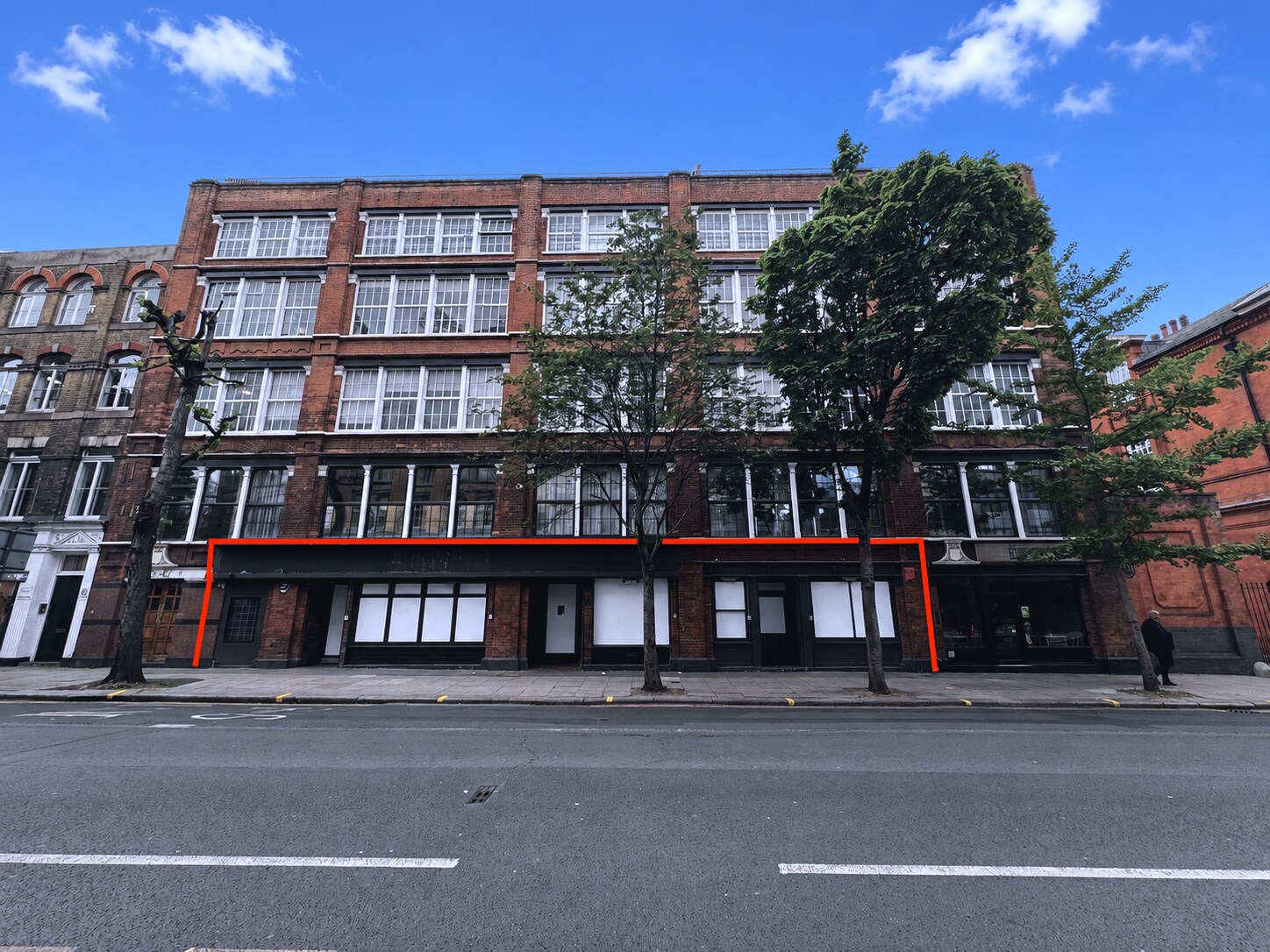45-47 Clerkenwell Rd, Londres à louer Photo principale– Image 1 sur 9