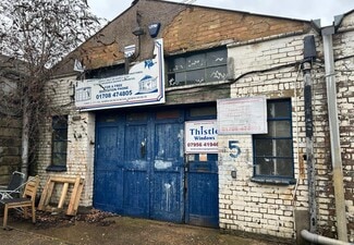 Plus de détails pour 177-181 Hornchurch Rd, Havering - Local d'activités à louer
