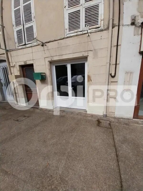 Plus de détails pour Local commercial à louer