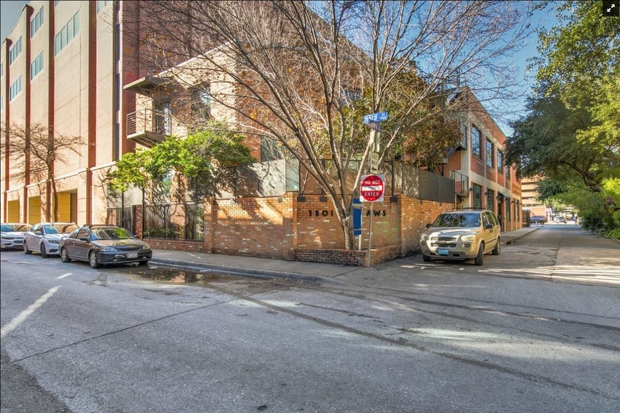 1801 Laws St, Dallas, TX à louer - Photo principale – Image 1 sur 38