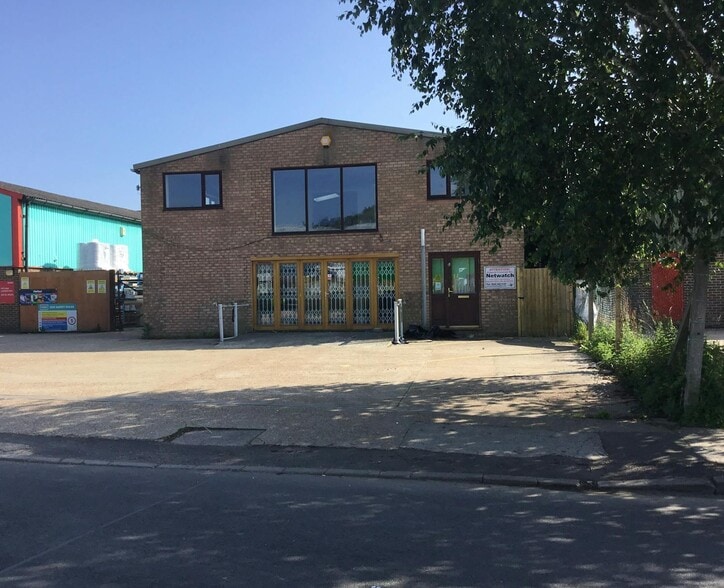 Diplocks Way, Hailsham à louer - Photo de l’immeuble – Image 1 sur 2