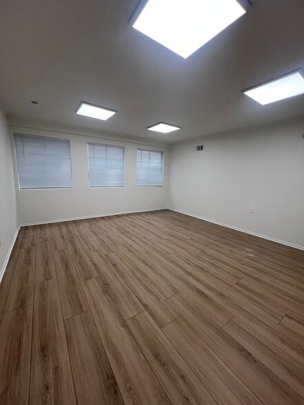 6210 Wilshire Blvd, Los Angeles, CA à louer - Photo intérieure – Image 3 sur 11