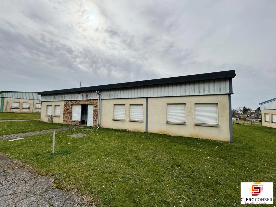 Bureau dans La Frénaye à louer Photo de l’immeuble– Image 1 sur 14