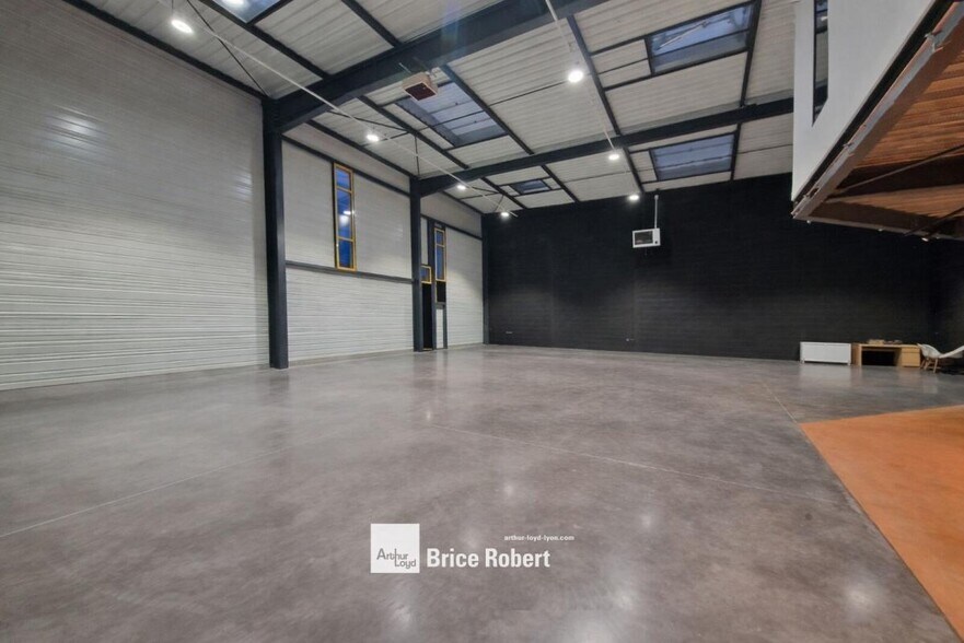 15 Chemin Du Bois Rond, Saint-Bonnet-de-Mure à vendre - Photo intérieure – Image 2 sur 7