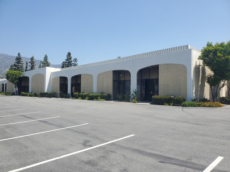 1504-1544 Highland Ave, Duarte, CA à louer - Photo de l’immeuble – Image 3 sur 5