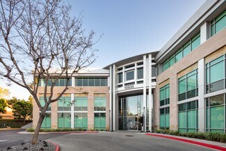 Plus de détails pour 10945 Vista Sorrento Pky, San Diego, CA - Bureau, Local d'activités à louer