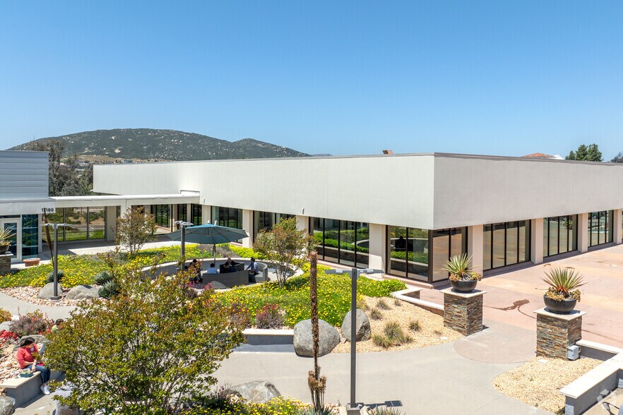 17190 Bernardo Center Dr, San Diego, CA à louer - Photo de l’immeuble – Image 1 sur 33