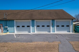 1090 Virginia Ave, Harrisonburg, VA à vendre Photo intérieure– Image 2 sur 19
