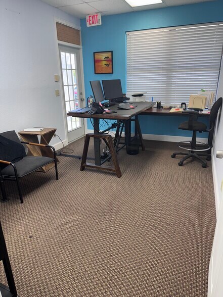 412-414 Madrid Blvd, Punta Gorda, FL à louer - Photo de l’immeuble – Image 2 sur 13