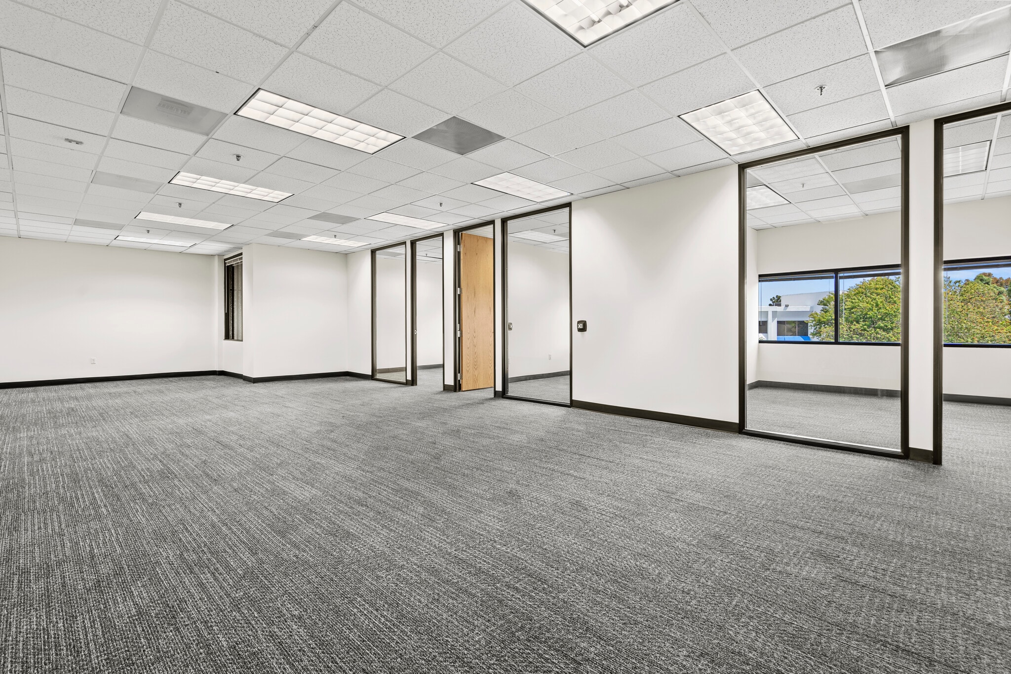 2151 Michelson Dr, Irvine, CA à louer Photo intérieure– Image 1 sur 4