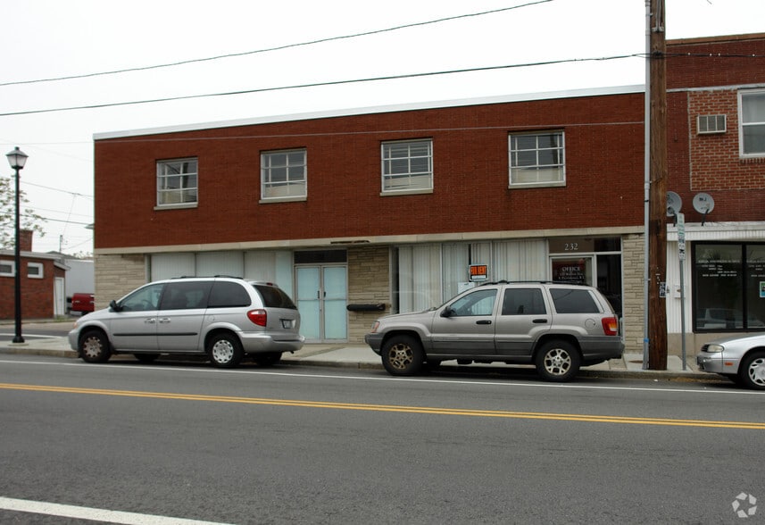 230-232 Warren Ave, East Providence, RI à vendre - Photo de l’immeuble – Image 3 sur 4