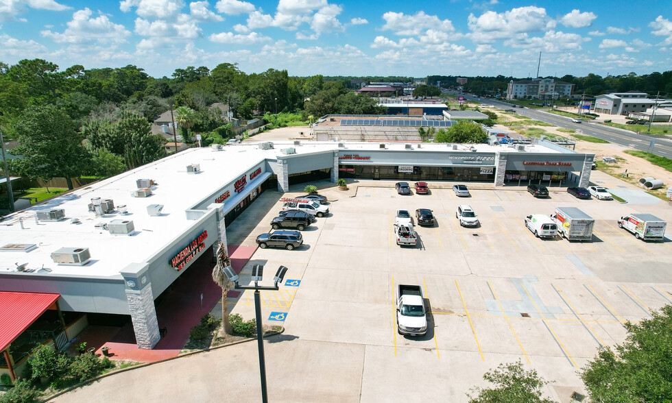 5820 E FM-1960, Humble, TX à louer - Photo de l’immeuble – Image 2 sur 5