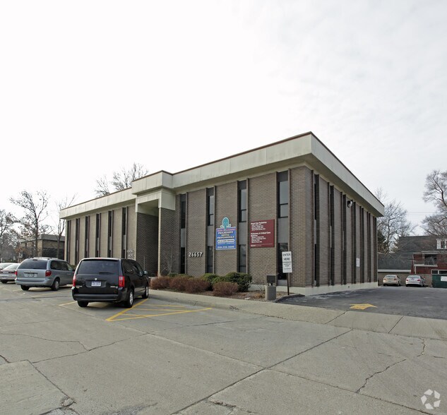 26657 Woodward Ave, Huntington Woods, MI à louer - Photo principale – Image 1 sur 18