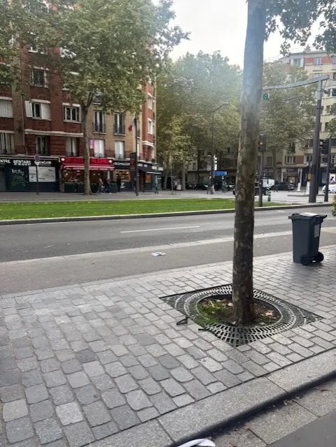 Local commercial dans Paris à louer Photo de l’immeuble– Image 1 sur 10