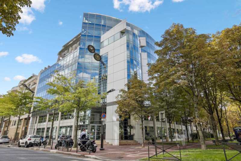 Bureau dans Levallois-Perret à louer - Photo de l’immeuble – Image 2 sur 11