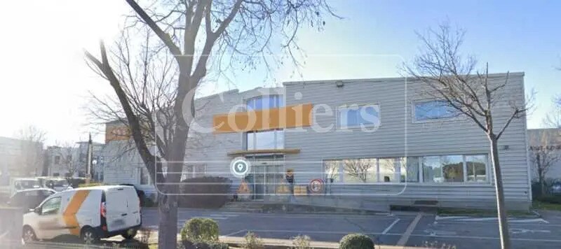 Local d’activités dans Aix-en-Provence à louer - Photo de l’immeuble – Image 2 sur 3