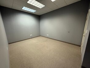 700 Parker Sq, Flower Mound, TX à louer Photo intérieure– Image 1 sur 5