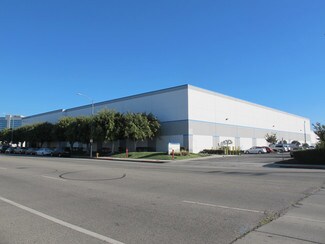 Plus de détails pour 20100-20102 S Vermont Ave, Torrance, CA - Industriel/Logistique à louer