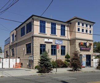 Plus de détails pour 351 Sand Ln, Staten Island, NY - Local commercial à vendre