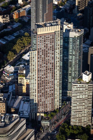 Plus de détails pour 590 Fulton St, Brooklyn, NY - Local commercial à louer