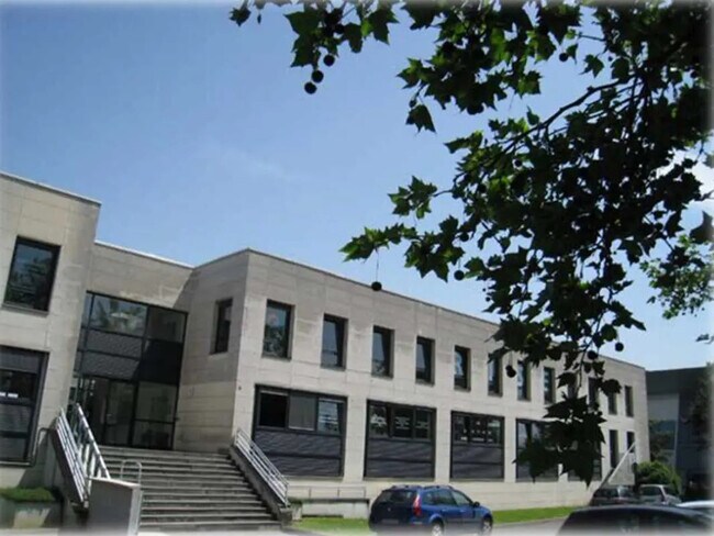 Plus de détails pour Bureau à louer