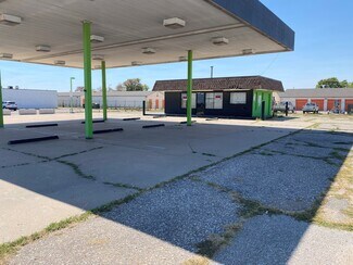 Plus de détails pour 3801 S Seneca St, Wichita, KS - Local commercial à louer