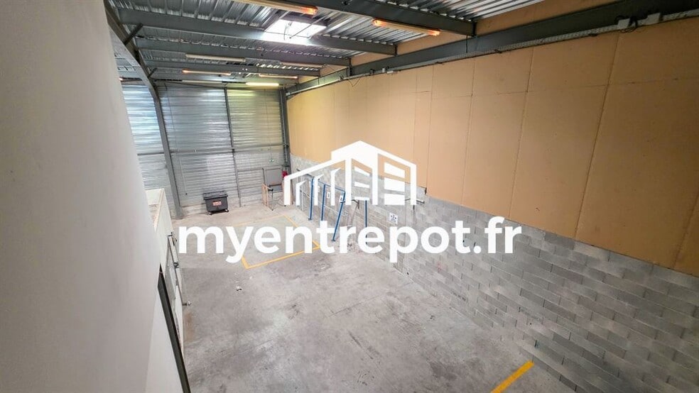 1 Montée Commandant De Robien, Marseille à louer - Photo de l’immeuble – Image 2 sur 9