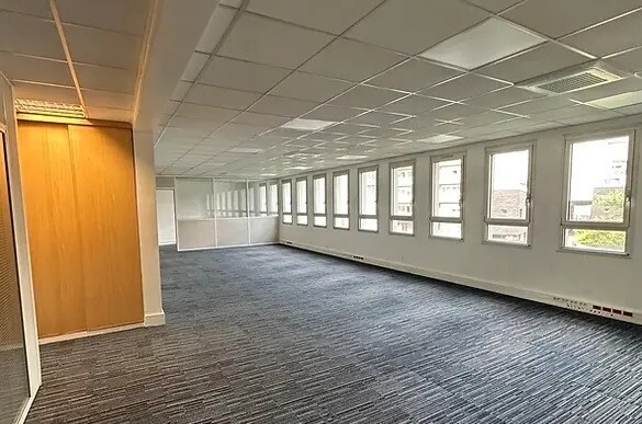 2 Rue Du 19 Mars 1962, Clichy à louer - Photo intérieure – Image 2 sur 9